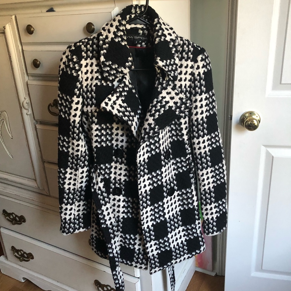 Houndstooth pea coat